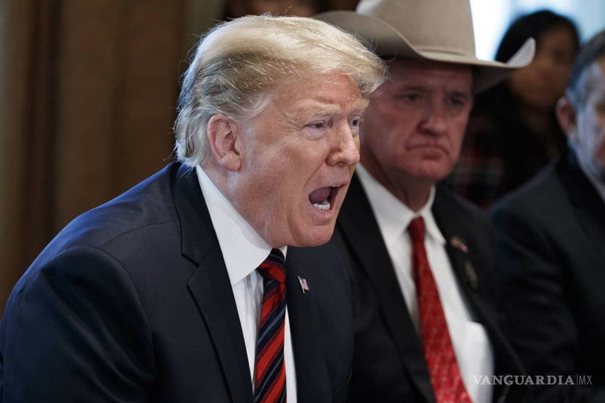 Trump descalifica al FBI por investigar presuntos nexos con Rusia