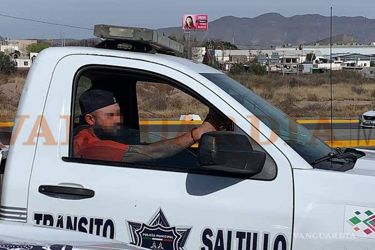 $!Edna volcó con 'el novio', ¡y su marido llegó a auxiliarla!