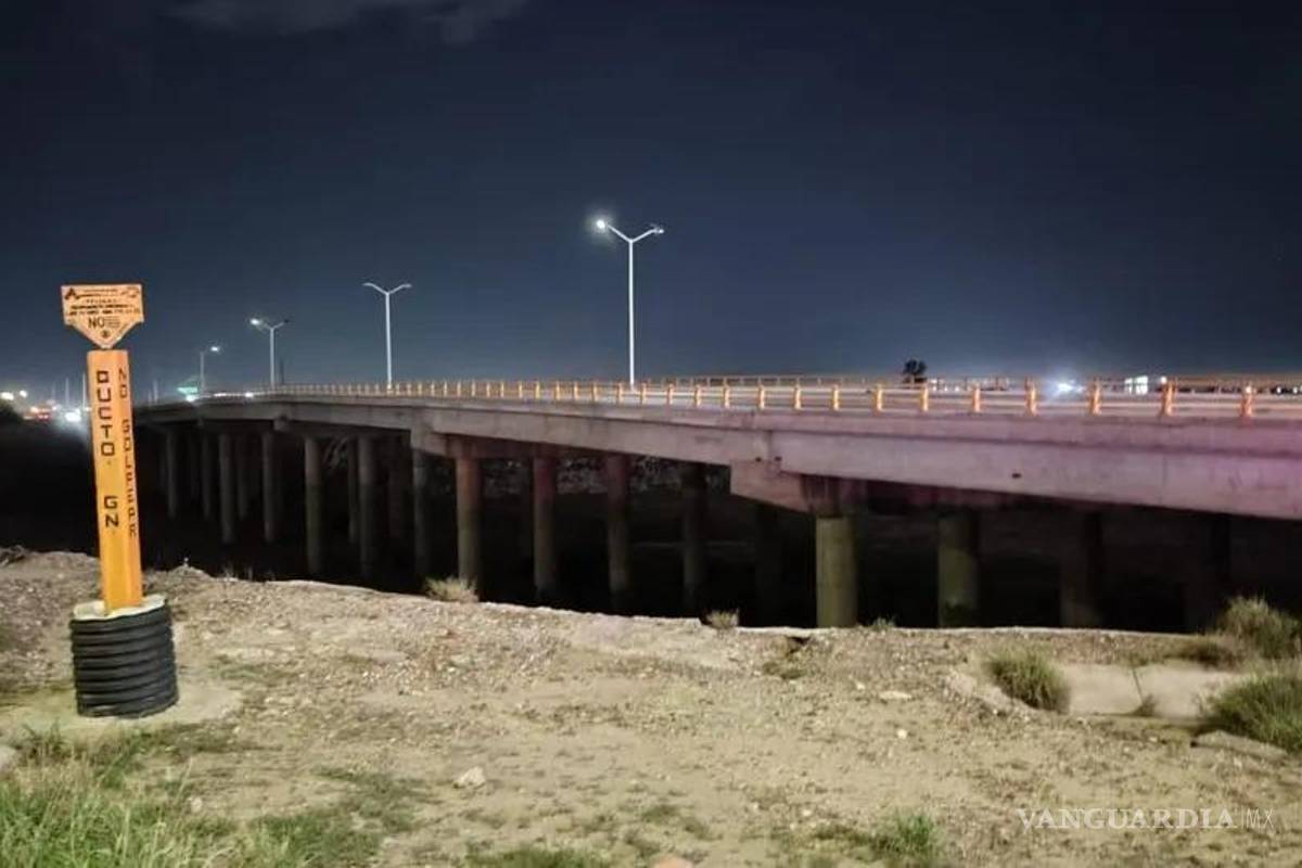 Rescatan a joven que intentaba lanzarse de un puente, en límites de Torreón y Gómez Palacio