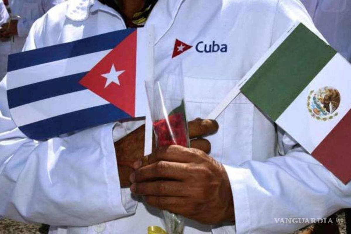 Llegarán otros 2 mil 700 nuevos médicos cubanos a México