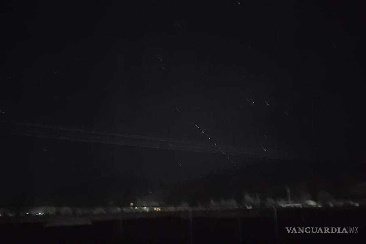 ¿Un OVNI, un avión? Satélite 'sorprende' a Saltillo (Video)