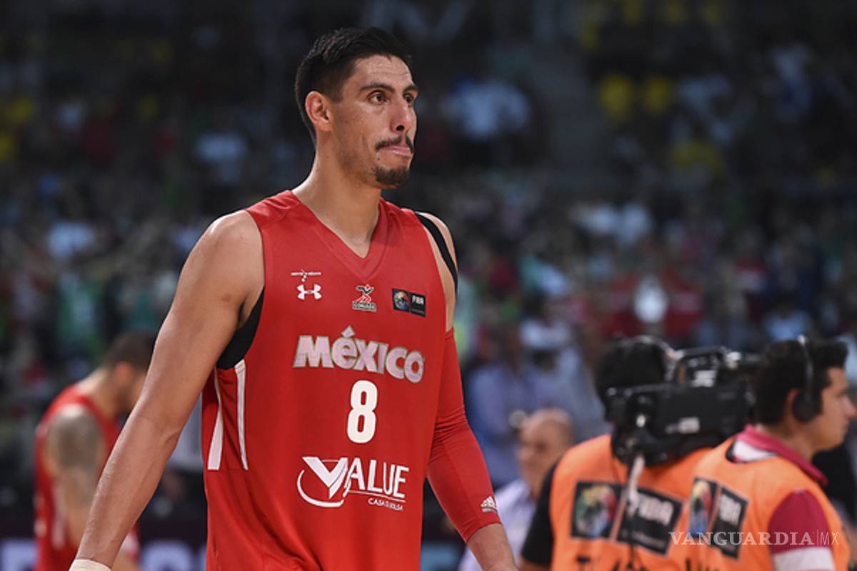 Gustavo Ayón regresa al Tri de basquetbol