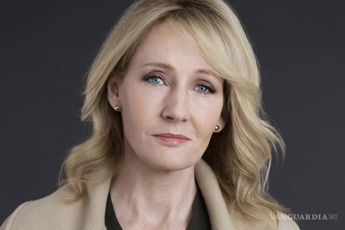 Critican a J.K. Rowling en Twitter por comentarios contra escoceses