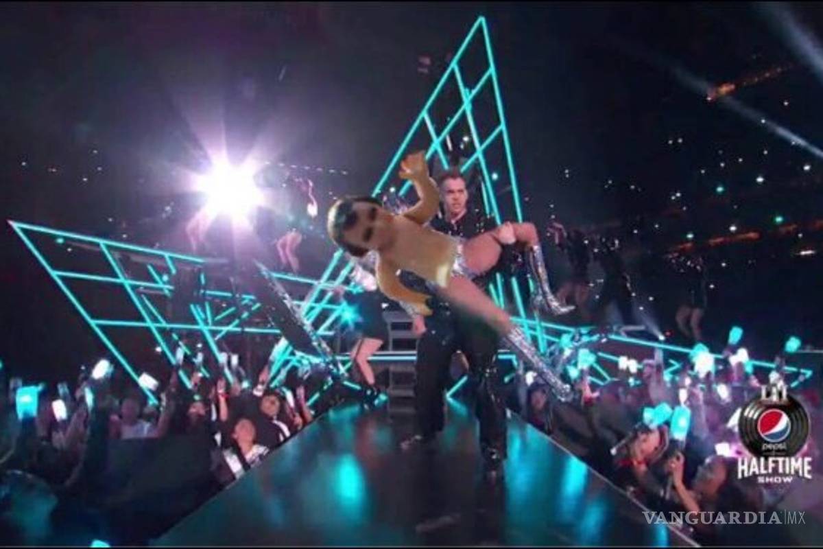 Lady Gaga y su pasito perrón