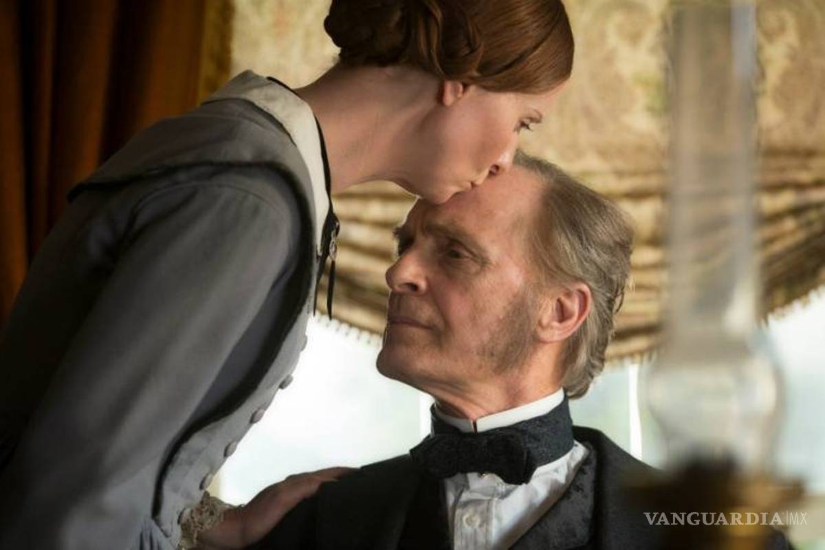 Terence Davies se asoma al convulso mundo de Emily Dickinson