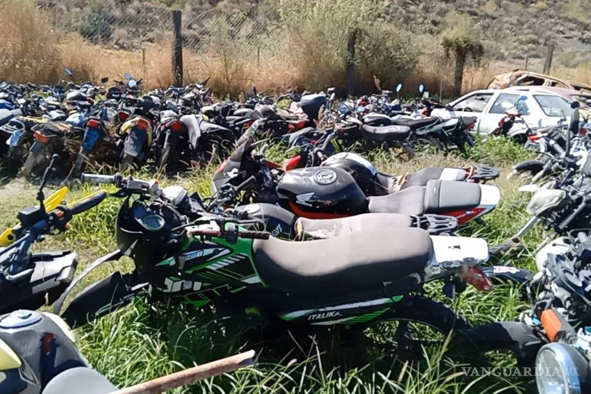 Abandonan cientos de motos en el corralón de Parras