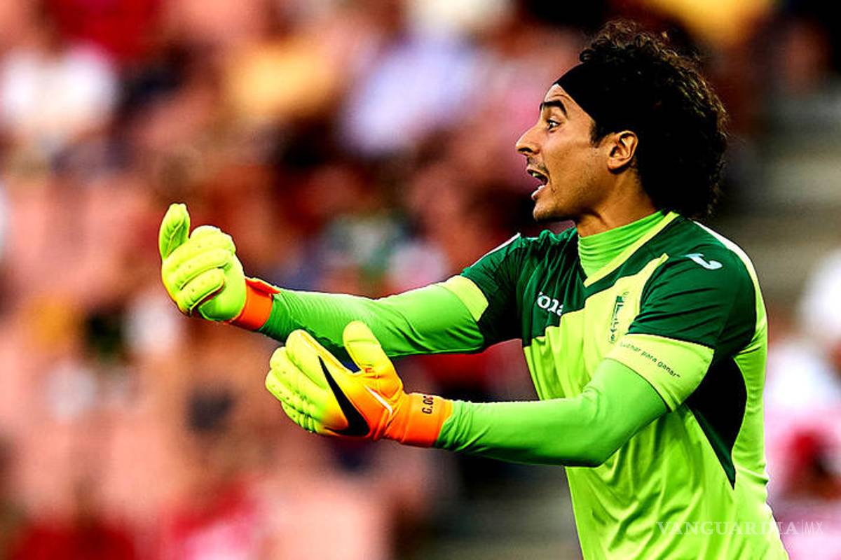 Ochoa brilla en empate ante el Málaga