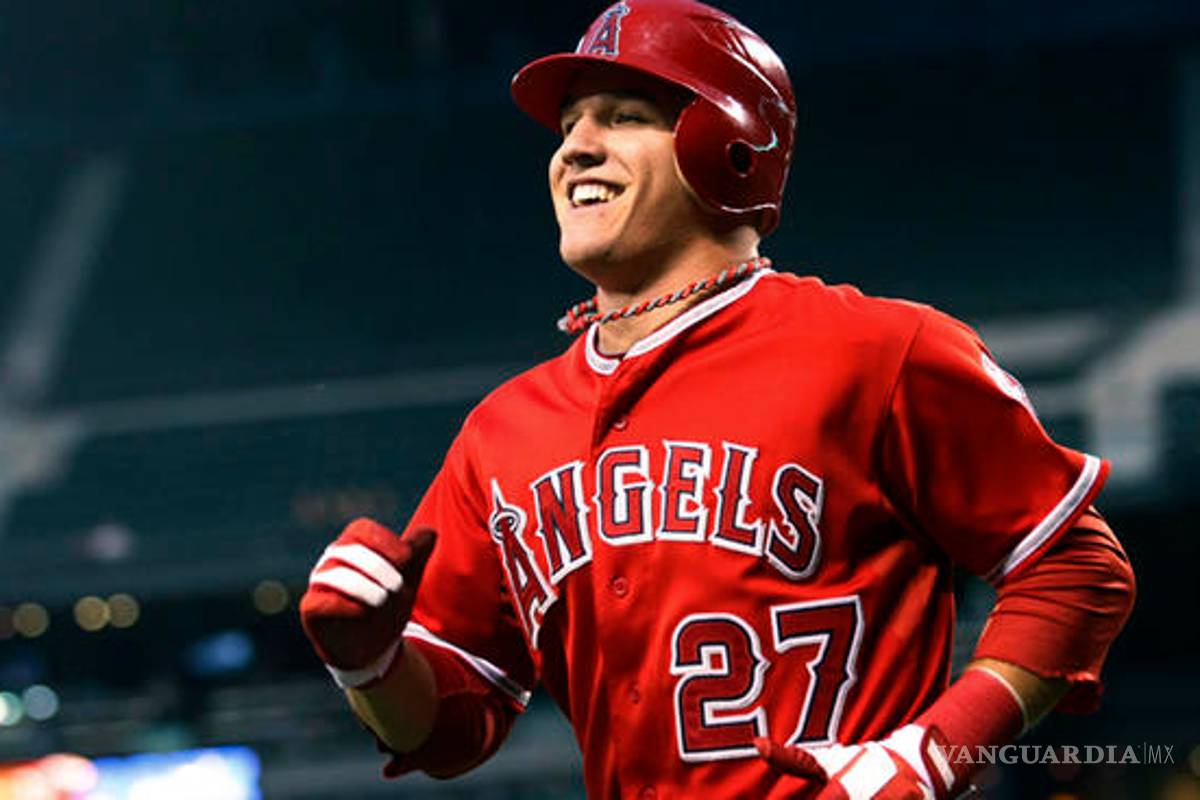 Los Angeles y Mike Trout acuerdan millonario contrato, convirtiéndose en el pelotero mejor pagado