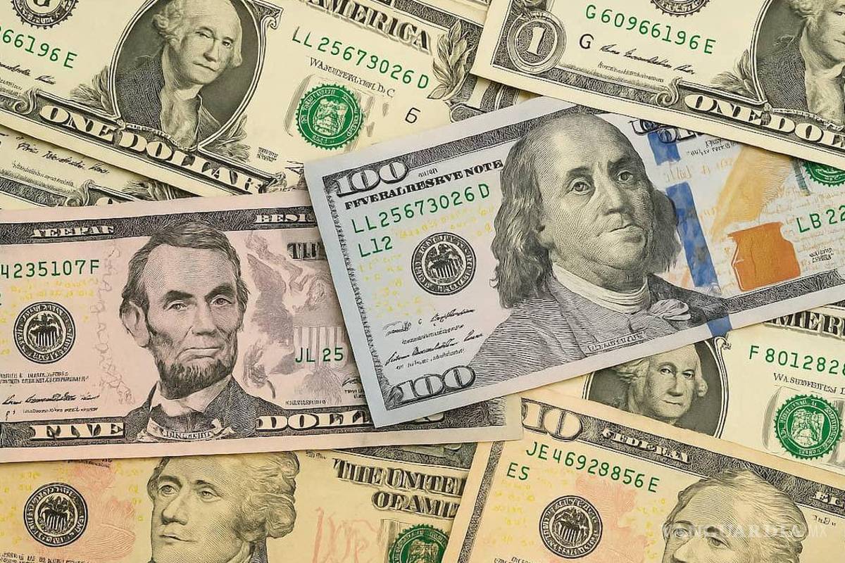 Dólar repunta al mayoreo, en medio de incertidumbre arancelaria