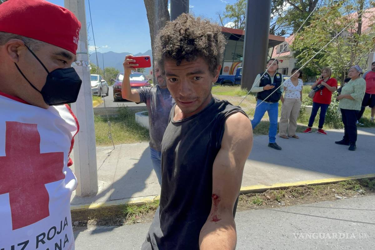 Cruz Roja de Saltillo atiende a joven con herida de arma blanca; denunció haber sido atacado por varias personas