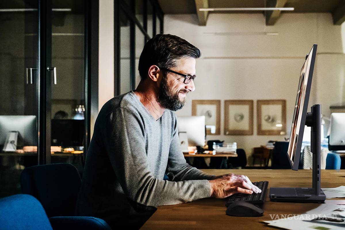 ¿Cómo la inteligencia artificial resetea la demanda global de computadoras?