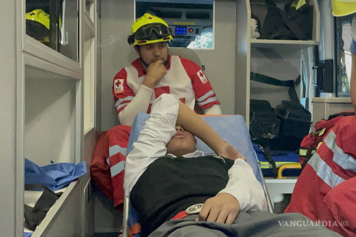 Menor de 15 años es atropellado y termina con fuerte golpe en la cabeza, al poniente de Saltillo