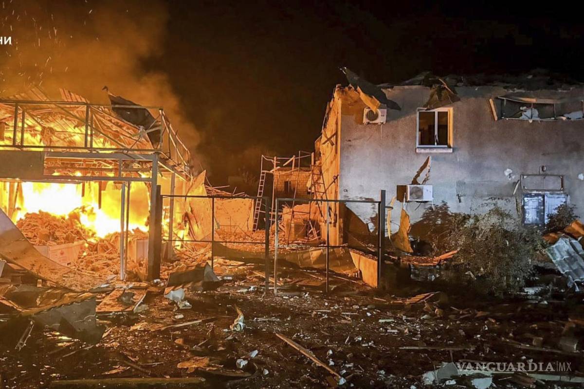 Ataque ruso a gran escala sobre Ucrania causa al menos 5 muertes