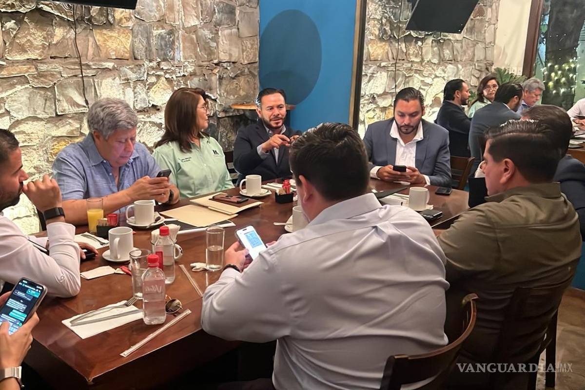 $!Autoridades municipales de Allende, Nava, Múzquiz y San Buenaventura se reunieron con el titular del IMSS para revisar iniciativas que fortalezcan los servicios médicos y administrativos del Instituto en la Región Centro.