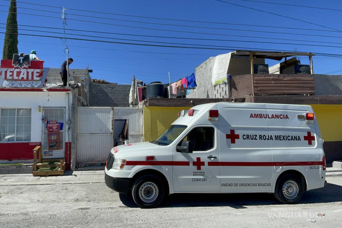 Saltillo: hombre termina fracturado al caer mientras realizaba trabajos de albañilería en su vivienda