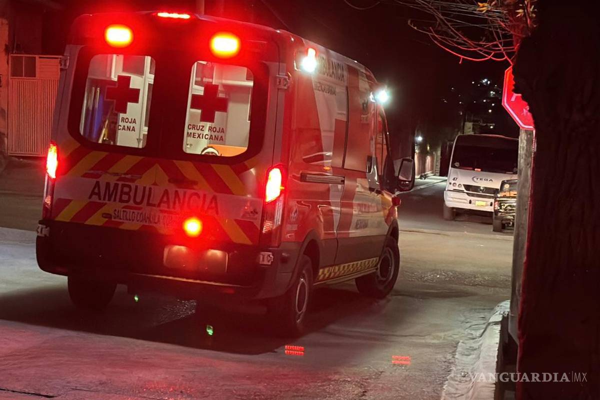 $!Socorristas determinaron su traslado para descartar posibles lesiones internas.