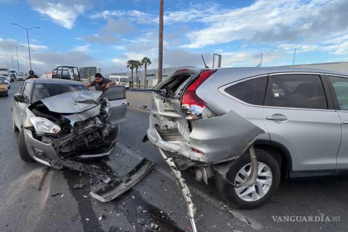 Fuerte choque deja a un hombre con fractura expuesta, en Saltillo