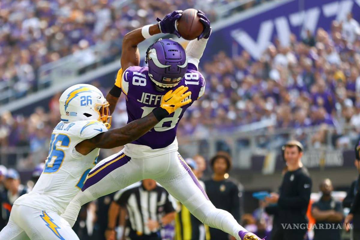 El récord perfecto de Carson Wentz en peligro: ¿Vencerán los Chargers a Vikings en Jueves Por La Noche?