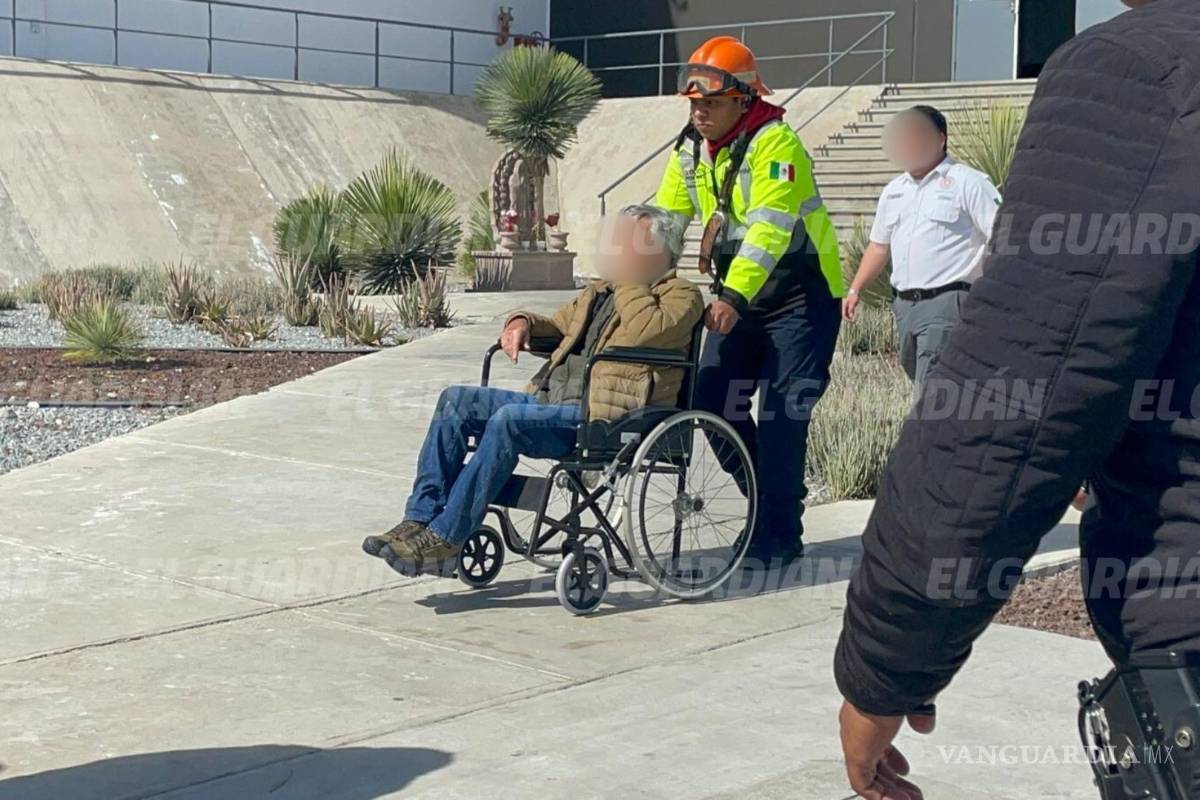 $!Autoridades y cuerpos de emergencia acudieron al sitio del accidente aéreo registrado al sur de Ramos Arizpe.