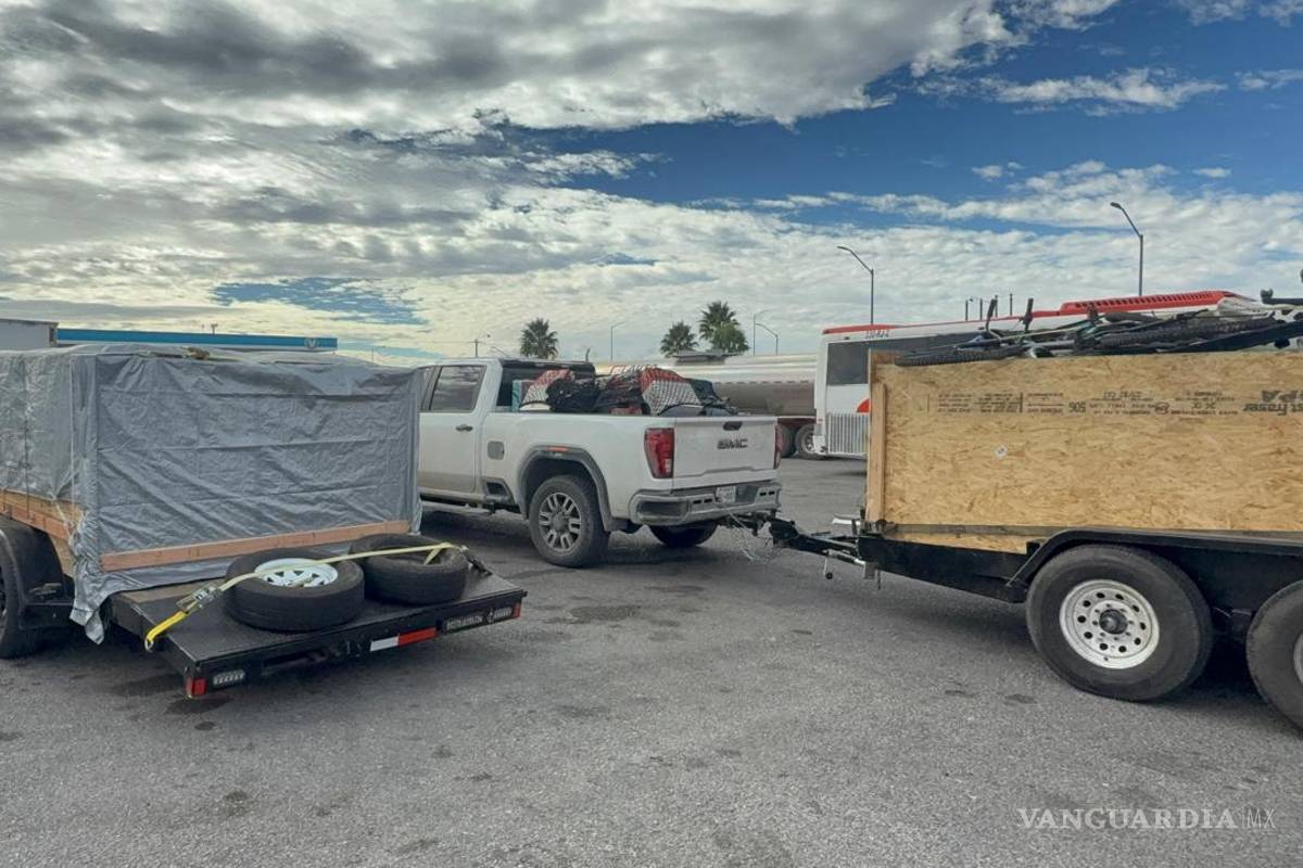 $!Más de 3 mil 100 vehículos circularán por la carretera federal 57, una de las principales rutas de tránsito para connacionales que regresan a México en temporada decembrina.