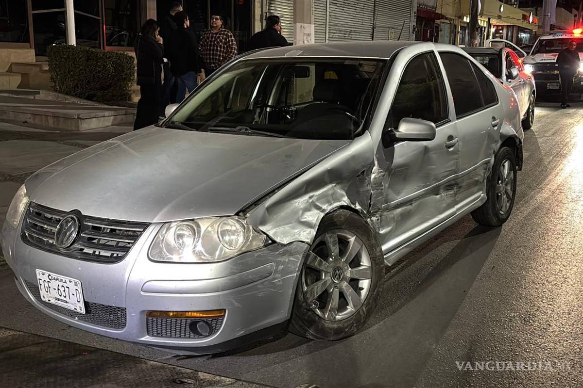 $!Las unidades involucradas obstruyeron la vialidad hasta la llegada de las autoridades, quienes tomaron conocimiento del percance.