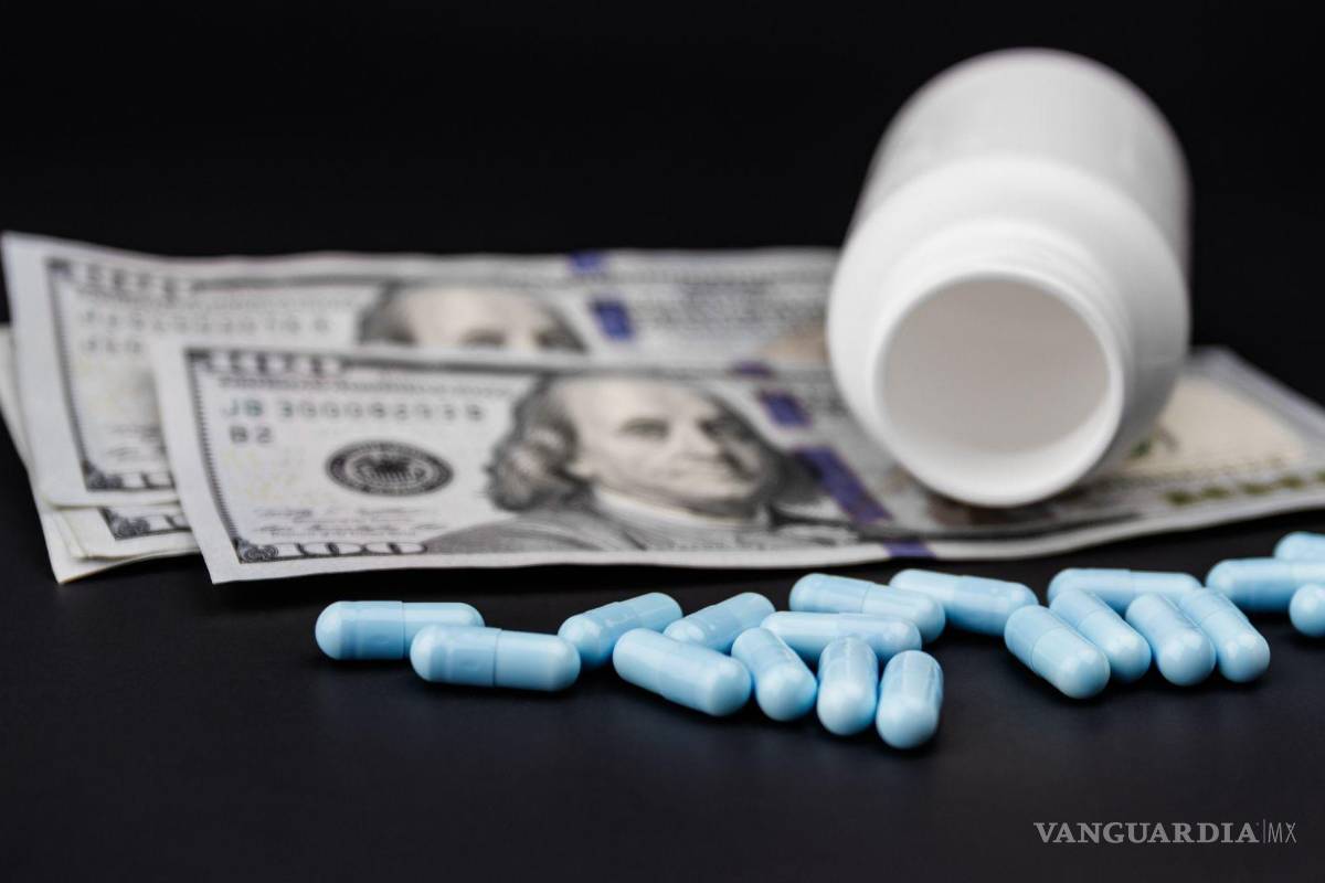 DEA detiene a mexicano que ocultó más de 50 mil pastillas de fentanilo en camión de juguete