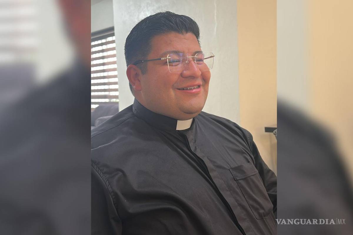 Monclova: sacerdote sobrevive ileso a volcadura en carretera 57