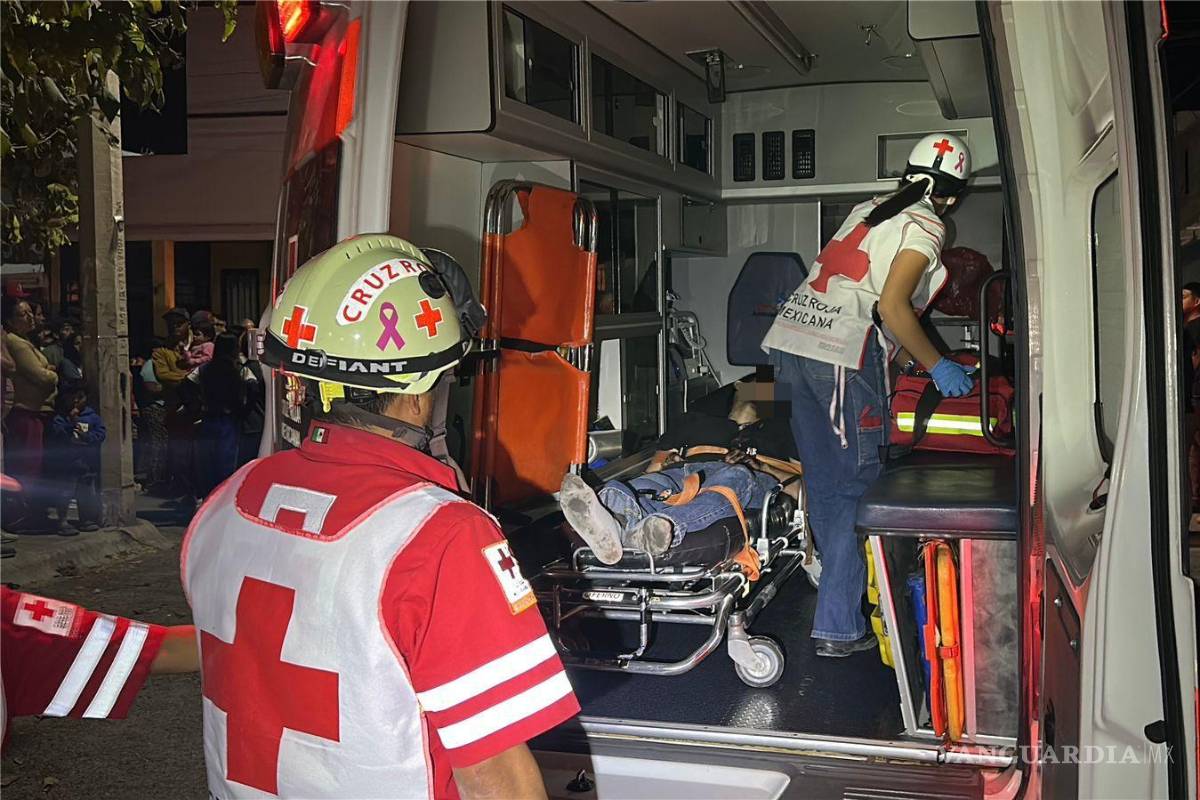 Choque deja a joven inconsciente, en Saltillo