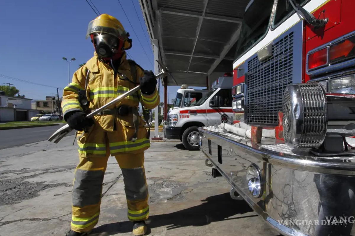 Frontera: Incendio en locomotora de Ferromex; bomberos evitan tragedia