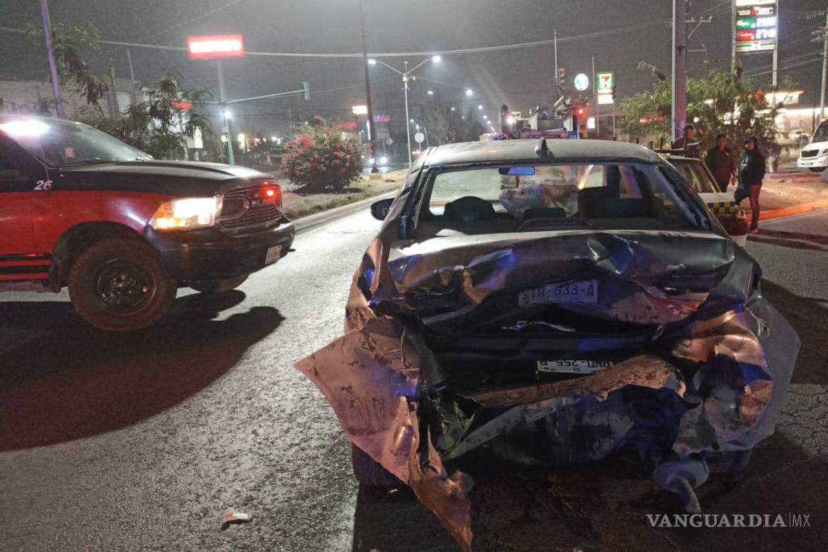 Saldo de 33 lesionados en choque múltiple, en Nuevo León