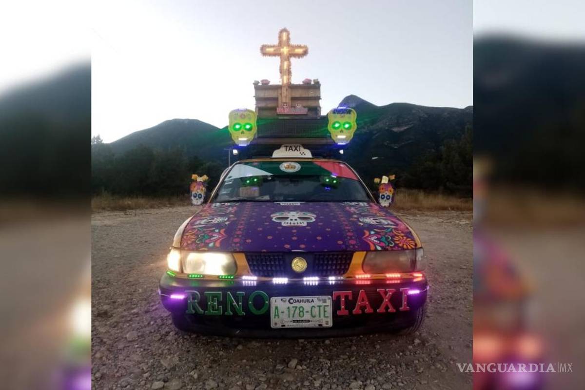 Tradición sobre ruedas en Saltillo: el Renotaxi rinde homenaje al Día de Muertos