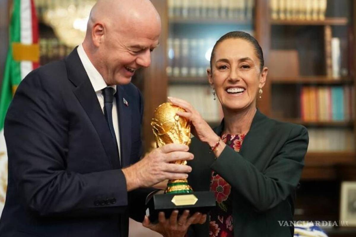 ‘Estamos platicando con FIFA’... Claudia Sheinbaum propone pantallas gigantes para ver el Mundial 2026 en el Zócalo