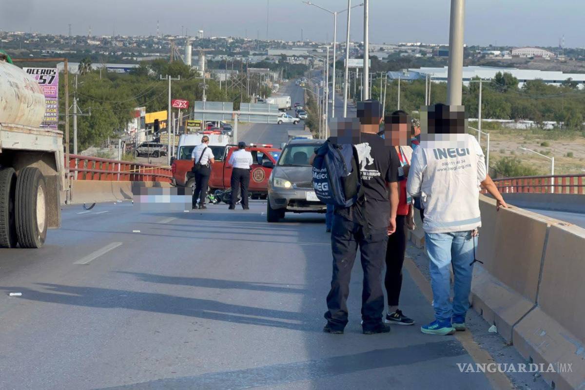 Muere motociclista aplastado por pipa municipal en Piedras Negras