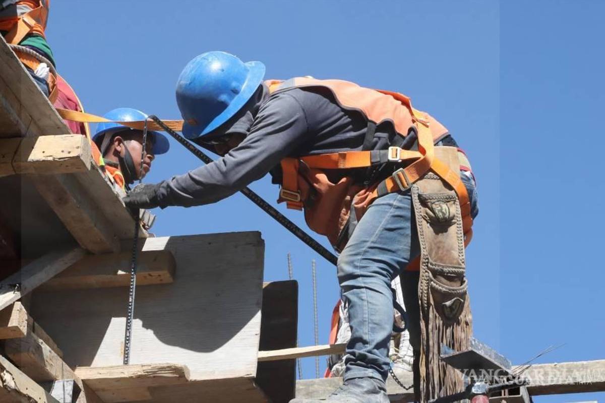 $!El sector de la construcción es uno de los líderes en accidentes laborales, de acuerdo con cifras oficiales.