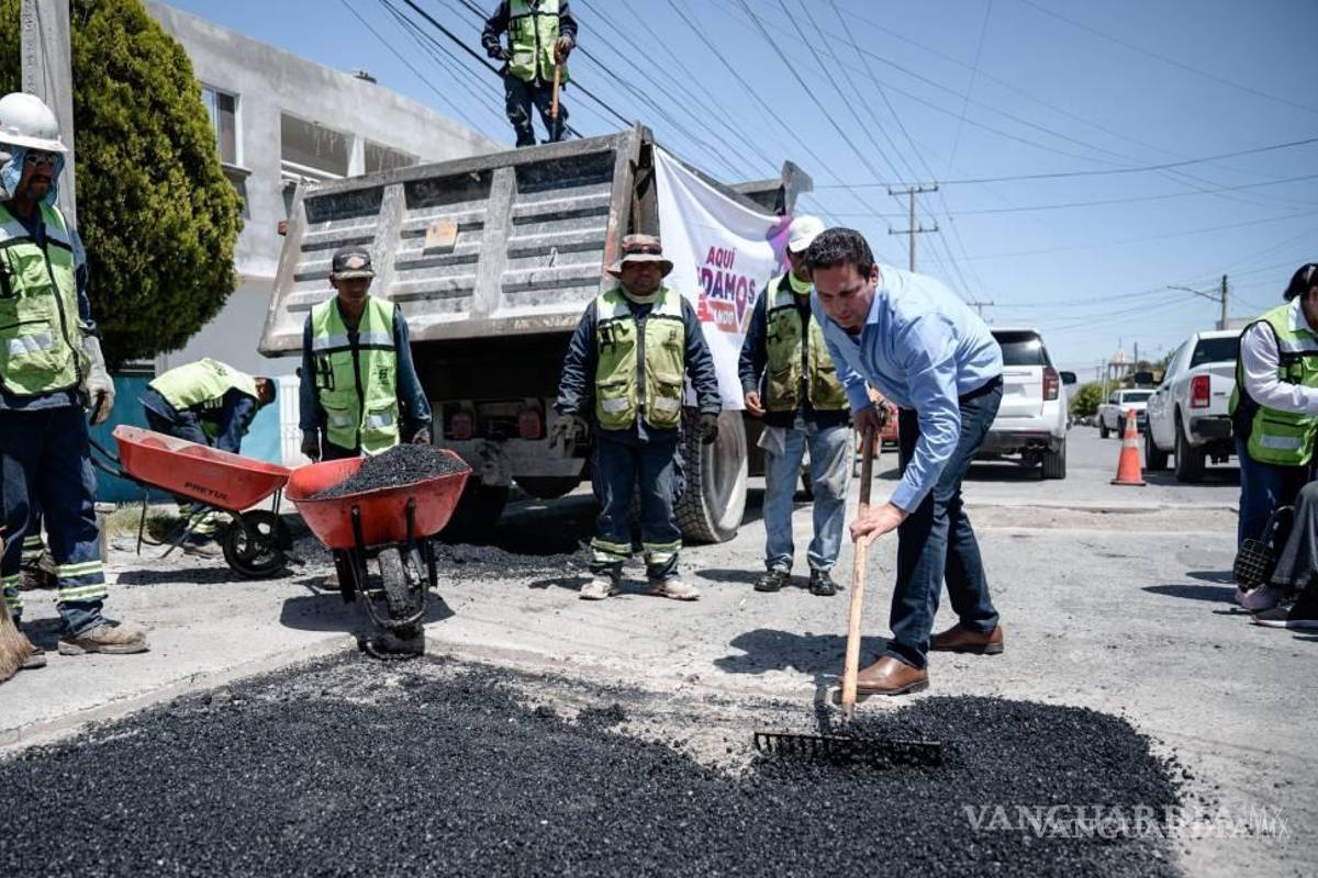 $!Como efecto colateral de las lluvias, el Municipio tuvo que reparar más de 61 mil baches durante el año pasado.