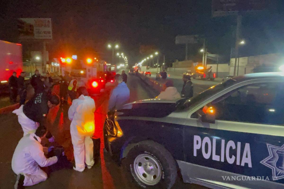 $!Elementos de la Policía Municipal y servicios de emergencia acudieron al lugar del accidente.