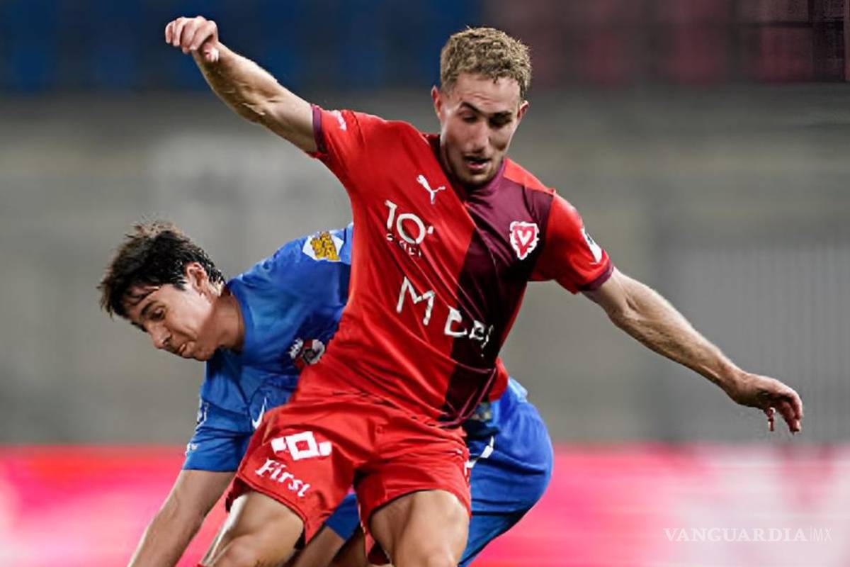 Mateo Chávez impulsa al AZ Alkmaar a los Playoffs de la Conference League