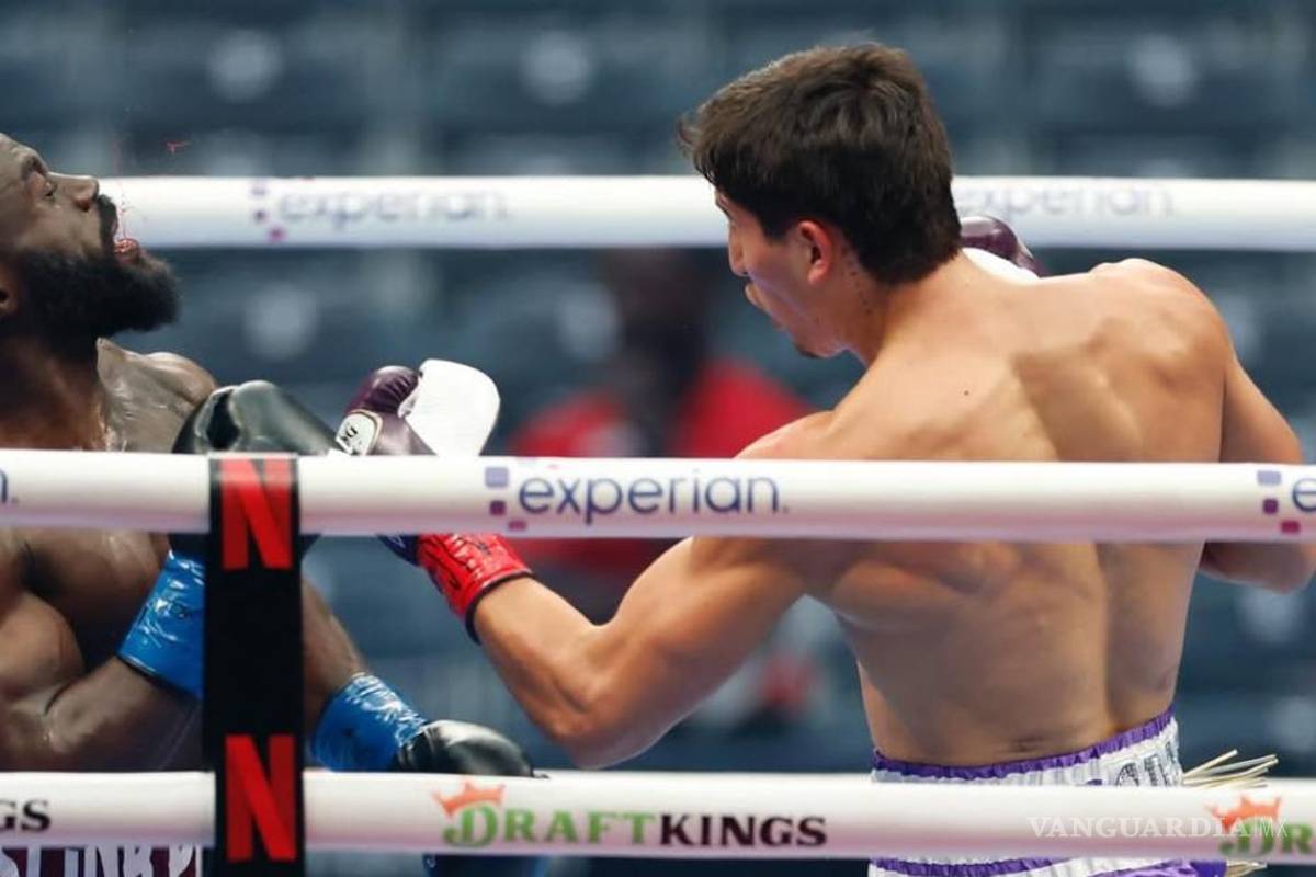 Marco Verde extiende su invicto con polémico nocaut técnico sobre Sona Akale