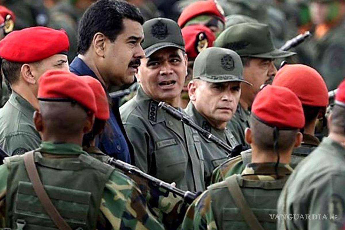 ¿Va EU por Nicolás Maduro?... el dictador se blinda con 4.5 millones de soldados ante amenaza de Trump