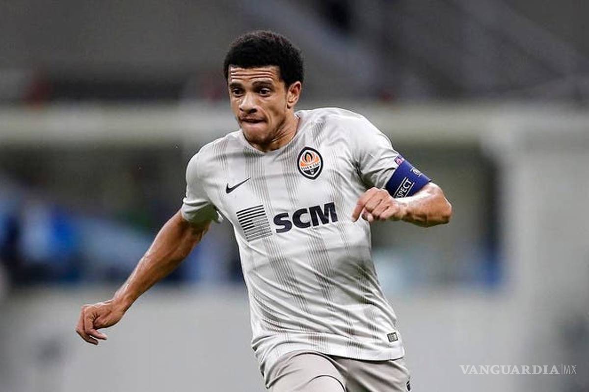 Jugador del Shakhtar es víctima de insultos racistas...se enoja y lo expulsan del partido