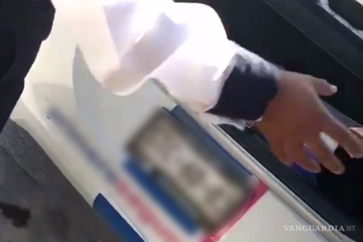 Supuesta policía acepta soborno en Saltillo