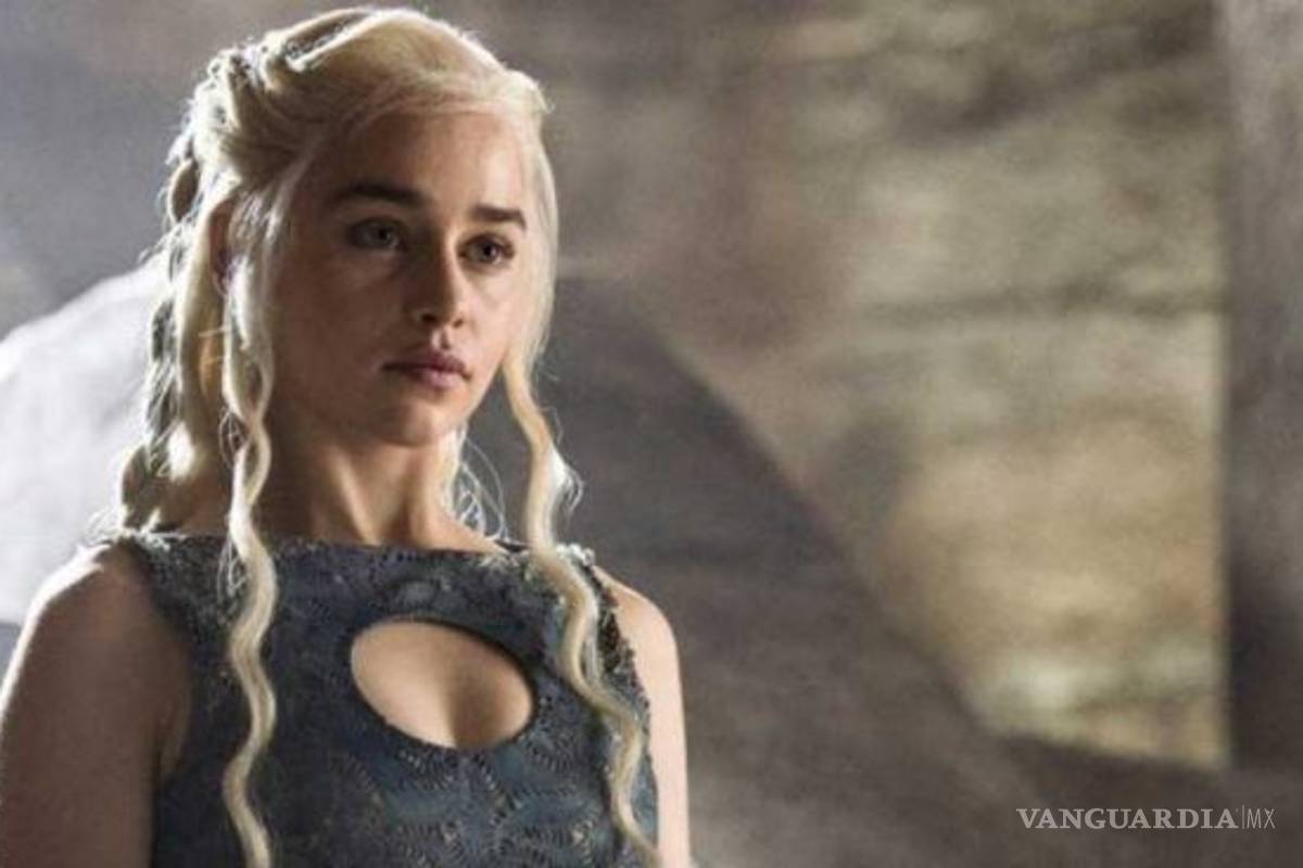 Emilia Clarke fue presionada para grabar desnudos en 'Game of Thrones'