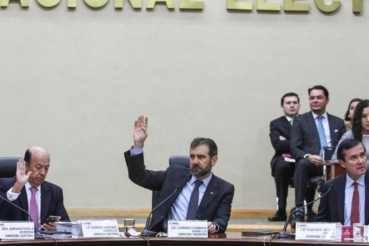 $!Piden transparencia en elección de consejeros del INE