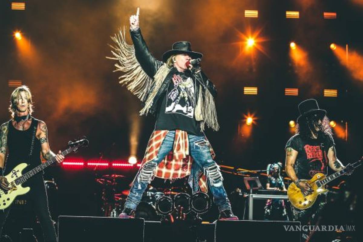 Guns N' Roses hace homenaje a Chris Cornell
