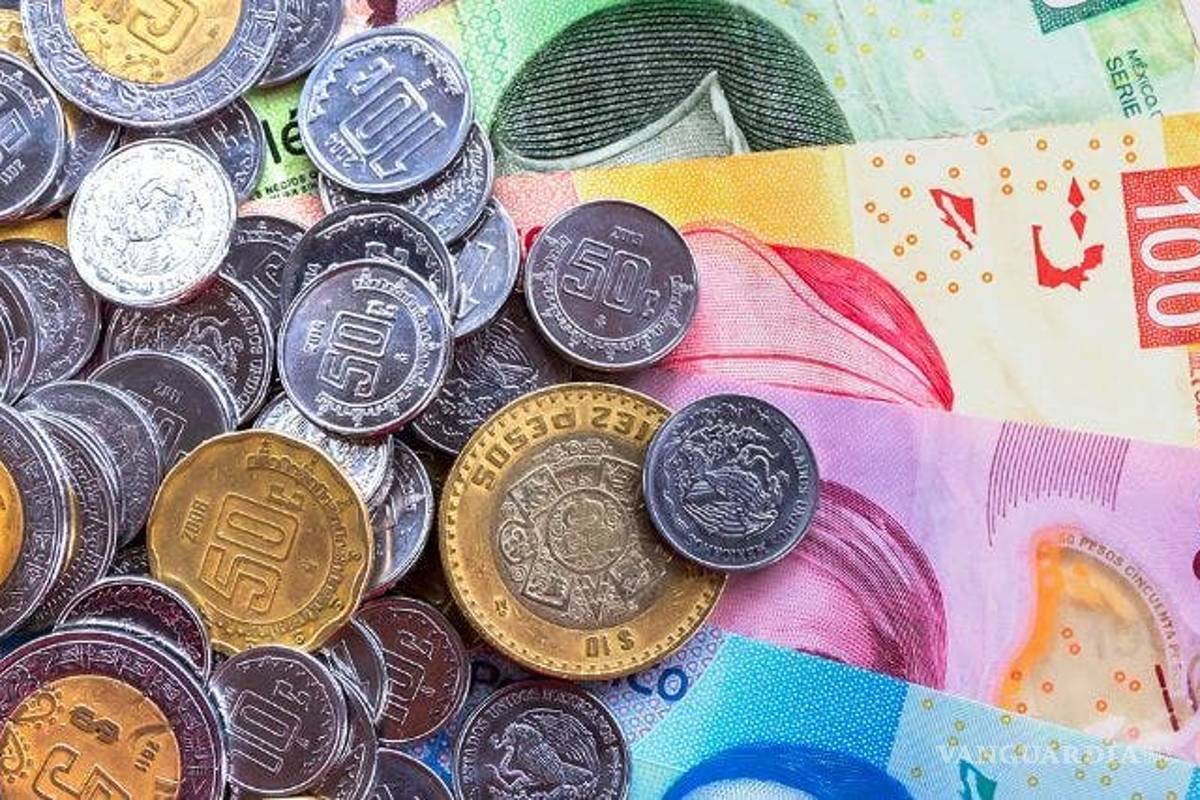 Estos son los seis riesgos que acechan a la economía de México, según Banxico