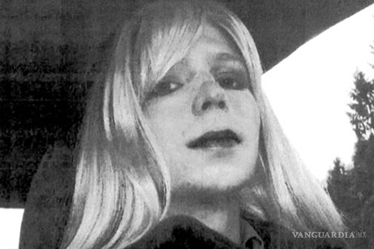 Ex soldado acusado de filtrar información para WikiLeaks consiguió permiso para someterse a un cambio de sexo