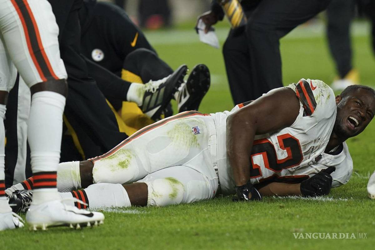 Browns no sólo pierde el juego ante Steelers, sino también a su jugador estrella