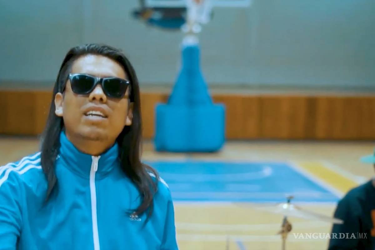 Radio Revuelta lanza temas para homenajear a sus influencias