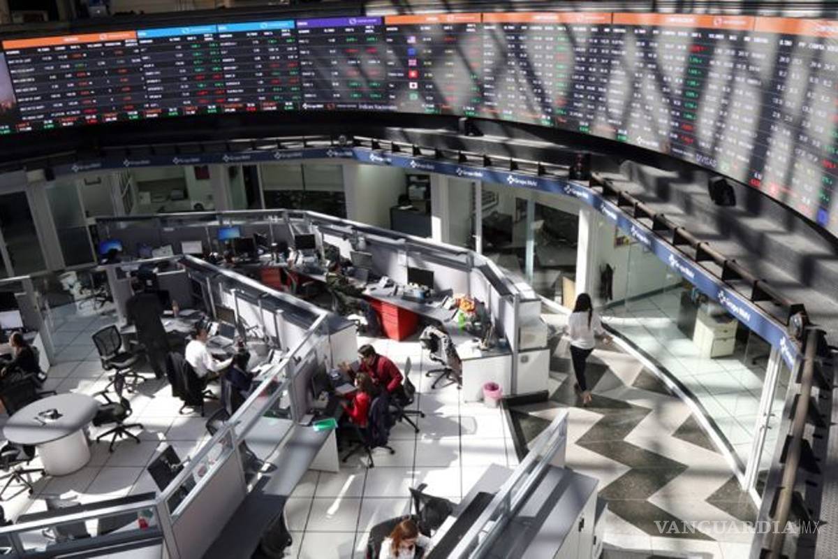 Bolsa Mexicana de Valores abre la semana con descenso; atención puesta en renegociación del TLCAN