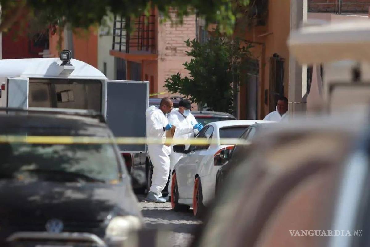 Asesinan a tres personas en canchas de una telesecundaria, en Guanajuato